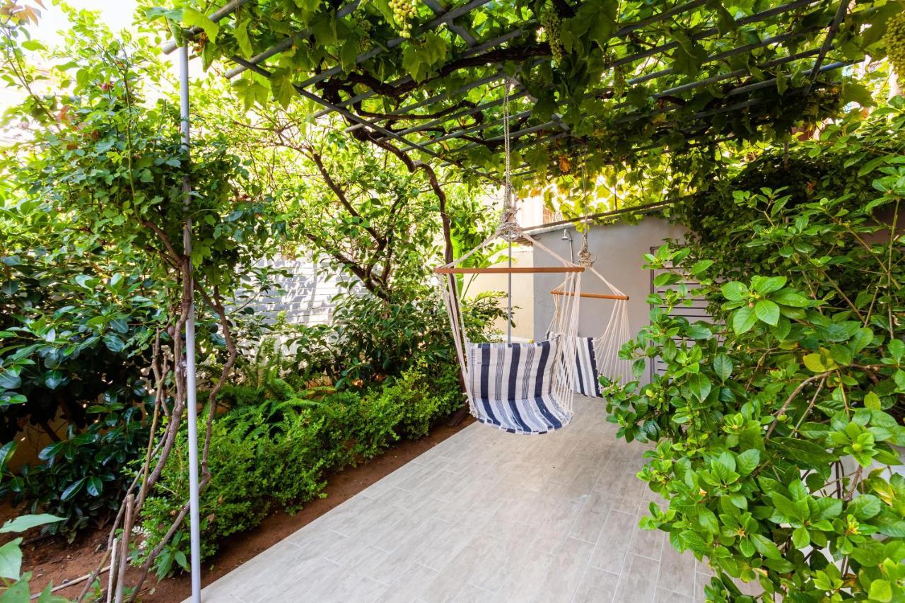 A Homes Greece - Urban Garden Retreat Kalamata Exterior foto